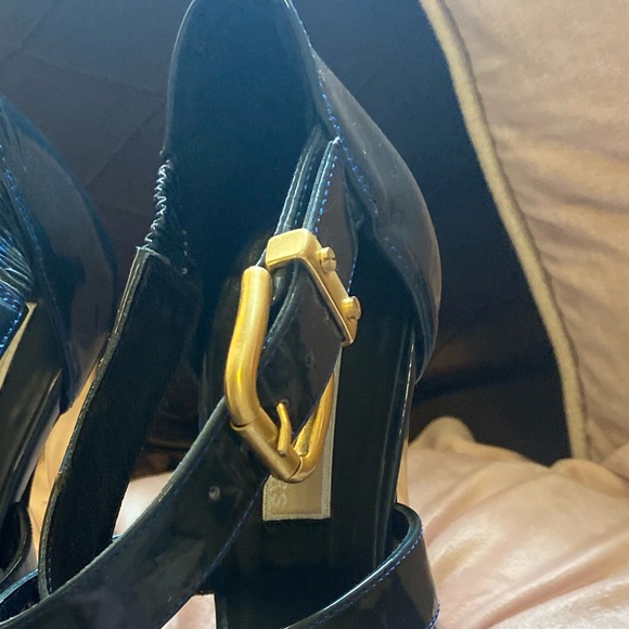 🎀 Made in ITALY Michael Kors Heels Shoes Size 7 M Gorgeous patent leather color - Picture 5 of 12
